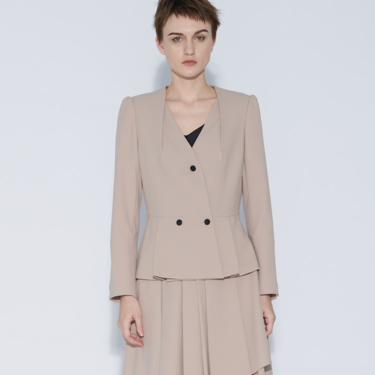 柯利亚诺冬季专柜同款琵琶茶色收腰X型外套  SW4375(JUN) ￥2290