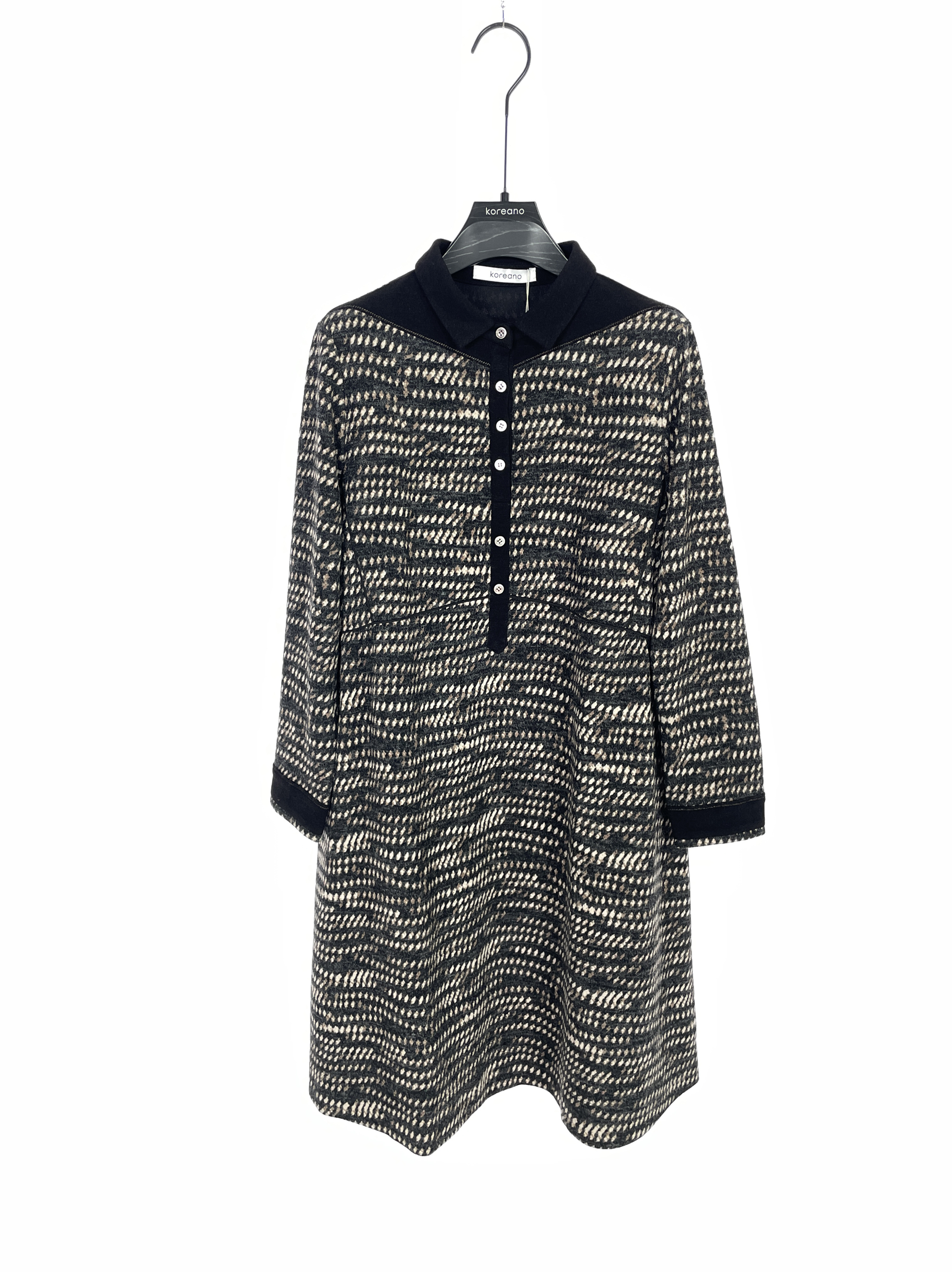 柯利亚诺冬季专柜同款黑驼花型针织连衣裙  LT0369 ￥4880