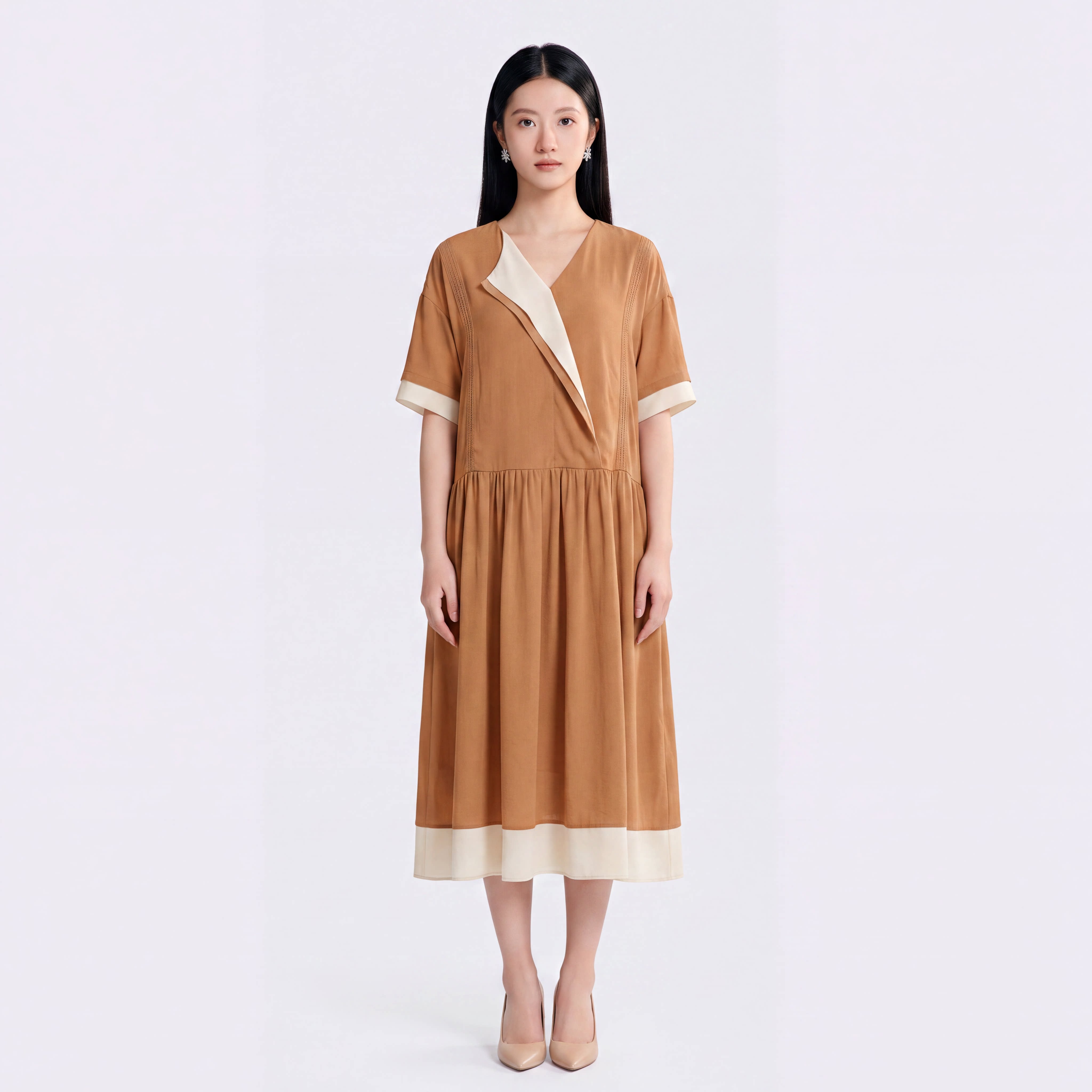 柯利亚诺夏季专柜同款真丝V领连衣裙  LW0292(9UN) ￥3680