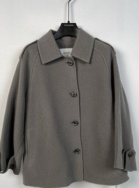 柯利亚诺冬季专柜同款灰色翻领短款毛呢外套  SY4880 ￥8800