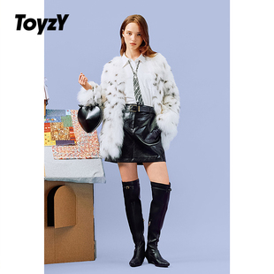 ZC35509010 新款 ToyzY年轻款 狐狸毛皮草外套女2025冬季