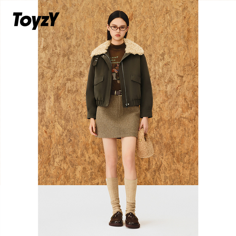 ToyzY仿羊羔毛毛领pu皮短外套夹克女短款2025冬新品ZC35510220