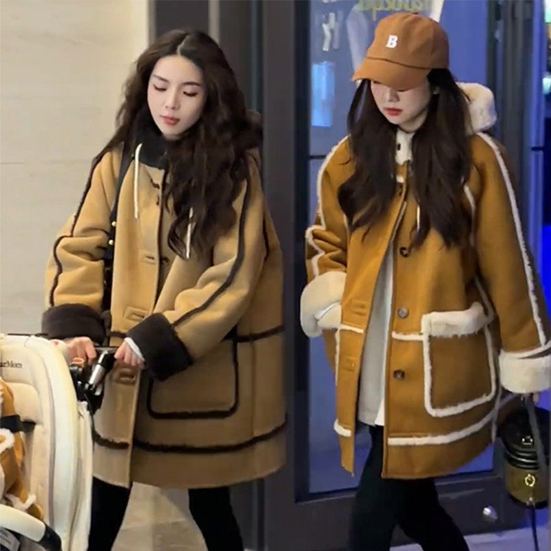 加绒加厚连帽麂皮绒外套女中长版2025秋冬新款羊羔毛皮毛一体大衣