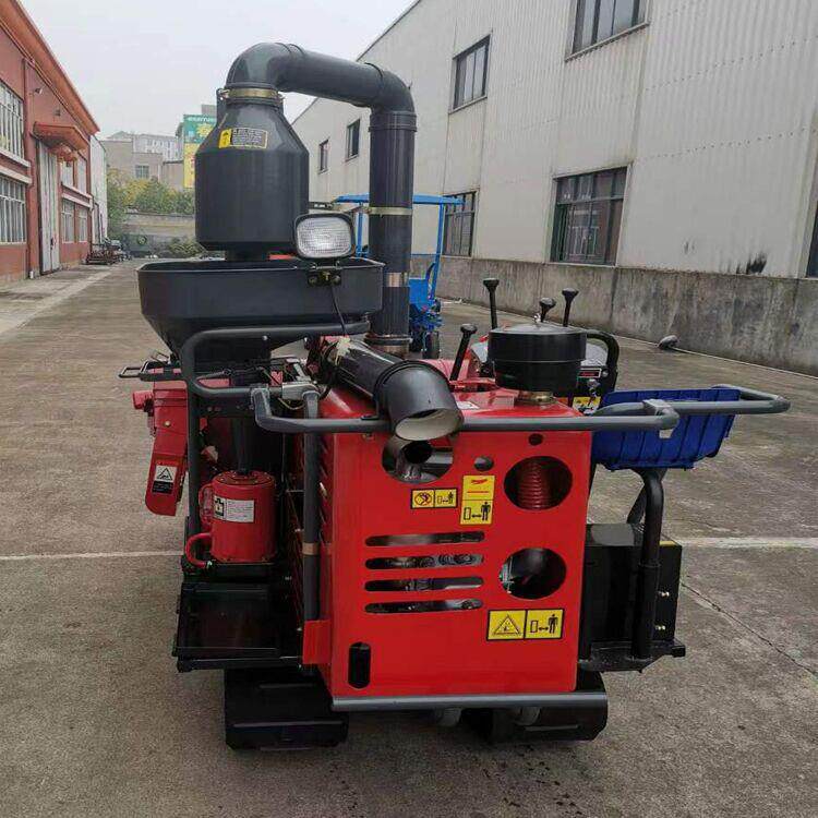 5马带联合收获机DRB水稻小麦联合3收获力机履式水旱两用厂家