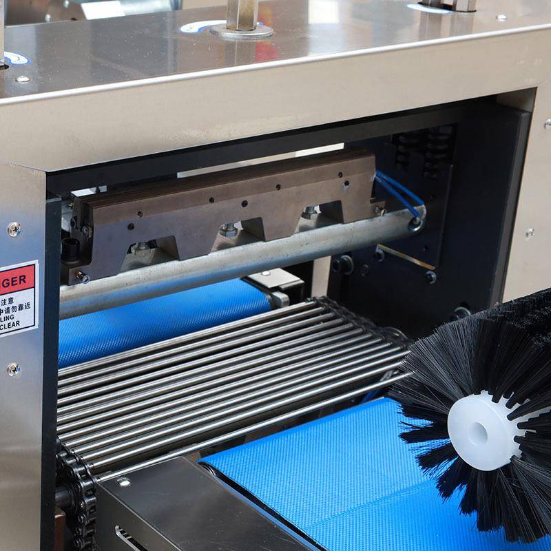 全自动包多个面包三明治包装豆沙猪猪机包红糖馒头装袋CSE装机设