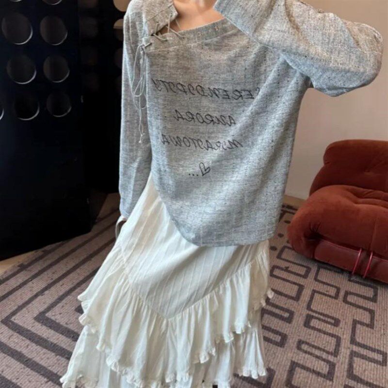 现货大码不规则绑带字母印花长袖t恤女秋季新款胖mm宽松独特别致