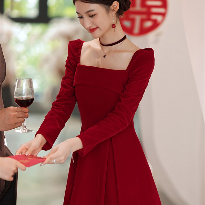 速发酒红色敬长平新娘酒袖丝绒订婚礼服连衣裙小个子服时可穿秋冬