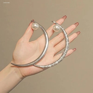 夏天步摇超仙玄月月亮2024金属月牙高级发簪设计感国风