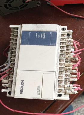 【顺庆】拆机三菱 FXIN-40MR-001 成色如图，使用功能正常