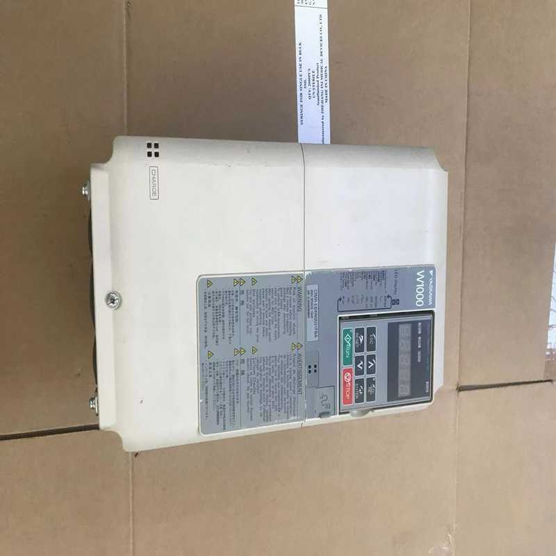 安川W1000变频器CIMR-EB4W0031FBA 15K（崽载电子）
