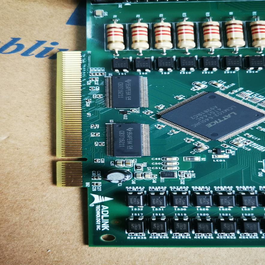 凌华新款PCI-7230，51-12003-0A70（憨憨电子）