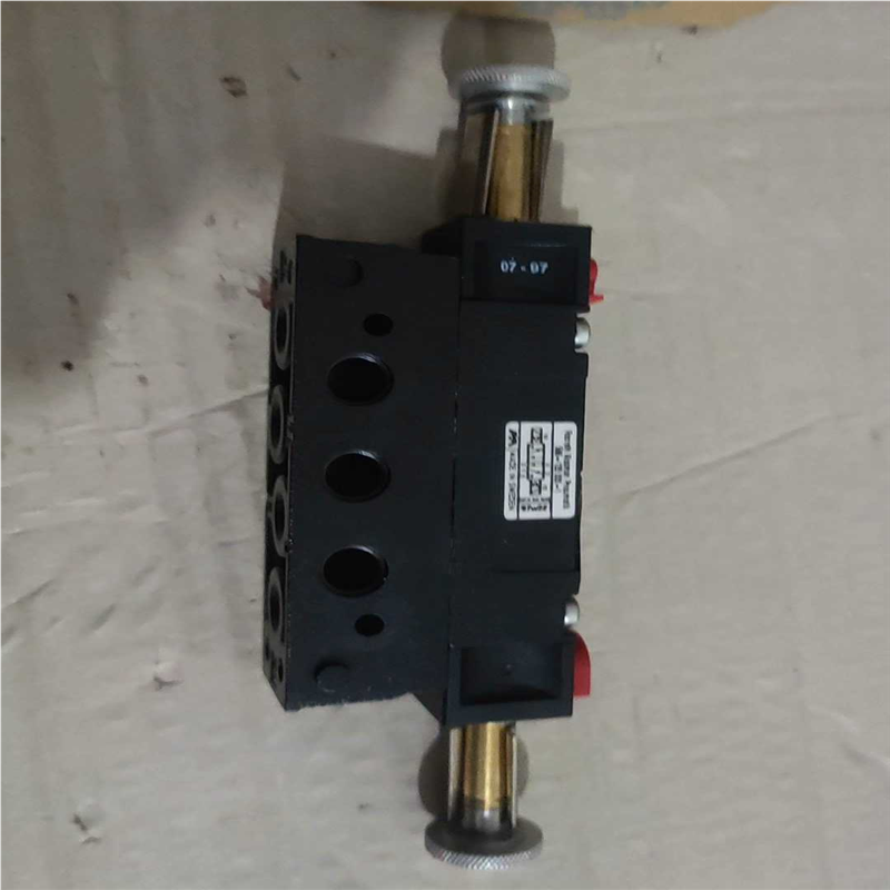 瑞典 mecman 电磁阀585586库存未使用(崽崽配件）