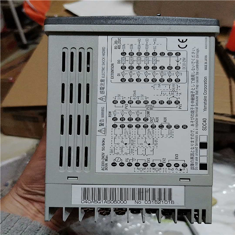 Yamatake 控制器，SDC40,成色好，，（憨憨电子）