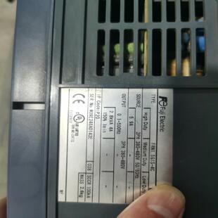 2.2 憨憨电子 3.7 5.5 富士MEGA变频器FRN1.5