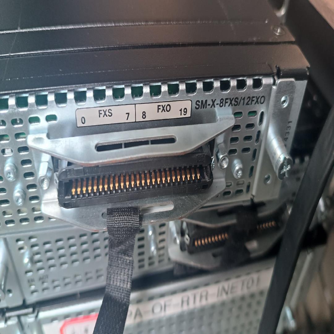 SM-X-8FXS/12FXO高密度模拟语音服务模块 包好（夫美商行）