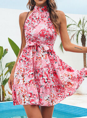 Hanging neck ruffle edge floral dress 挂脖荷叶边碎花连衣裙女