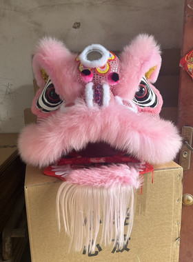 手工传统狮头醒学生演出