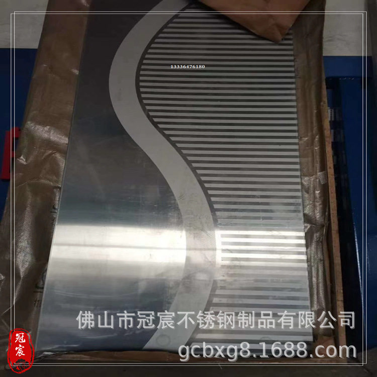 哈尔滨酒店大堂装饰蚀刻花纹竹节管 不锈钢古铜拉丝管