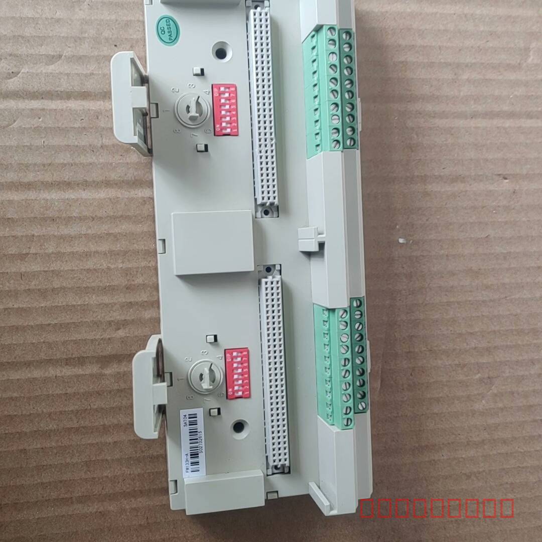 议价DCS模块底座 FM133H-A， 整体成色不错 底部