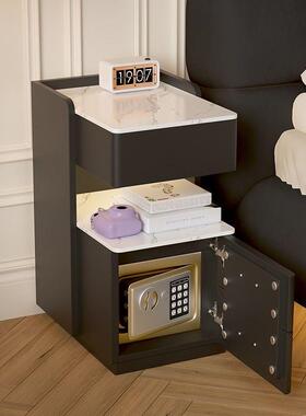 小储型智能床头柜保5险箱一体物柜202新款轻奢OVE感木收纳柜实子