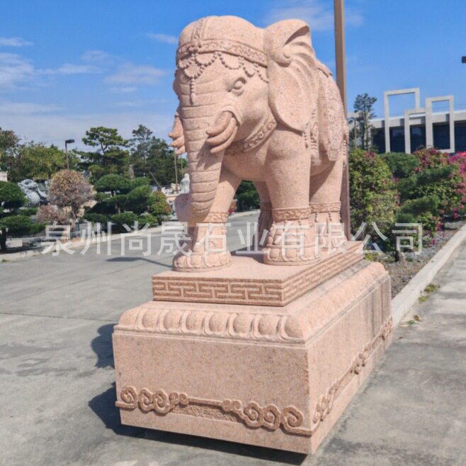 中式红石雕大象一对门口石摆件