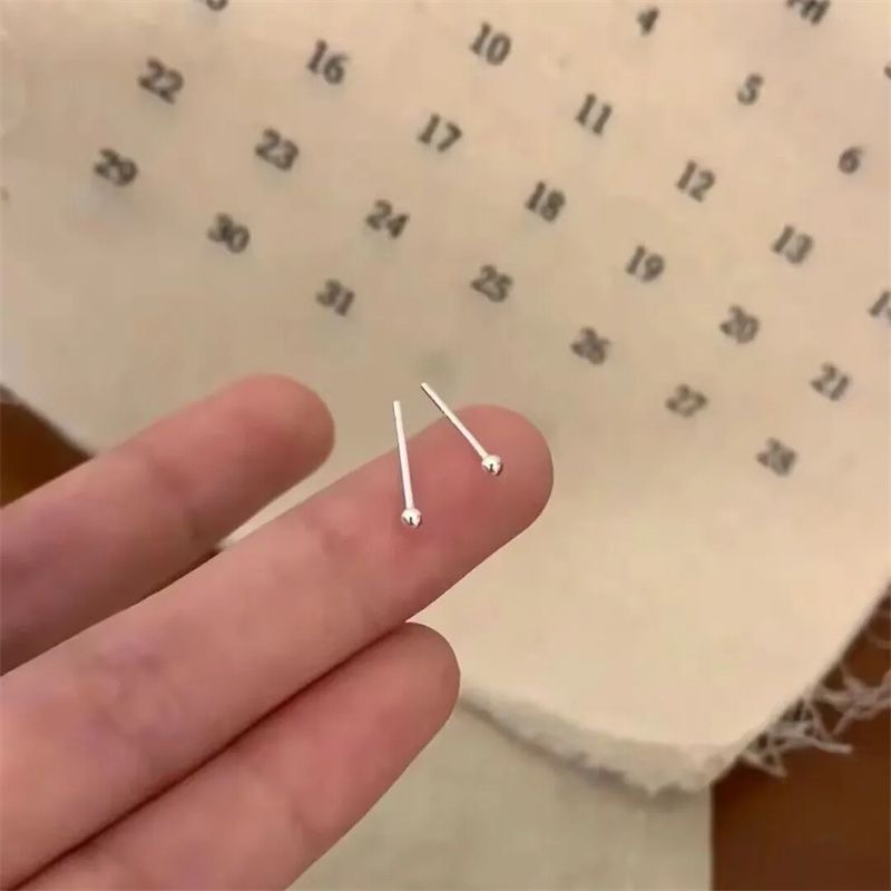 养耳洞纯银豆豆耳钉女迷你简约百搭学生免摘耳骨钉耳环耳棒防过敏
