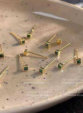 925纯银祖母绿方形耳钉女2025年新款简约小巧学生迷你隐形耳骨钉
