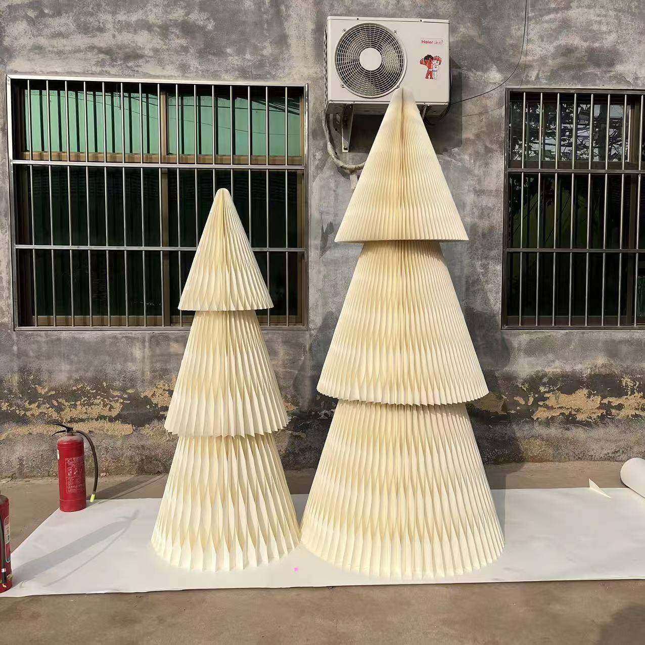 日厂直销欧现货三YJP层圣诞蜂窝厚纸圣家诞树美节商城派对布置挂