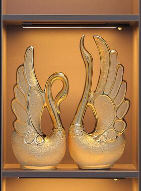 创意装饰天鹅摆件花瓶陶瓷结婚礼物卧室电视酒柜现代家居欧式摆设