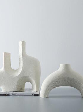 侘寂风软装摆件北欧现代简约样板房抽象艺术米黄客厅树脂家居花瓶