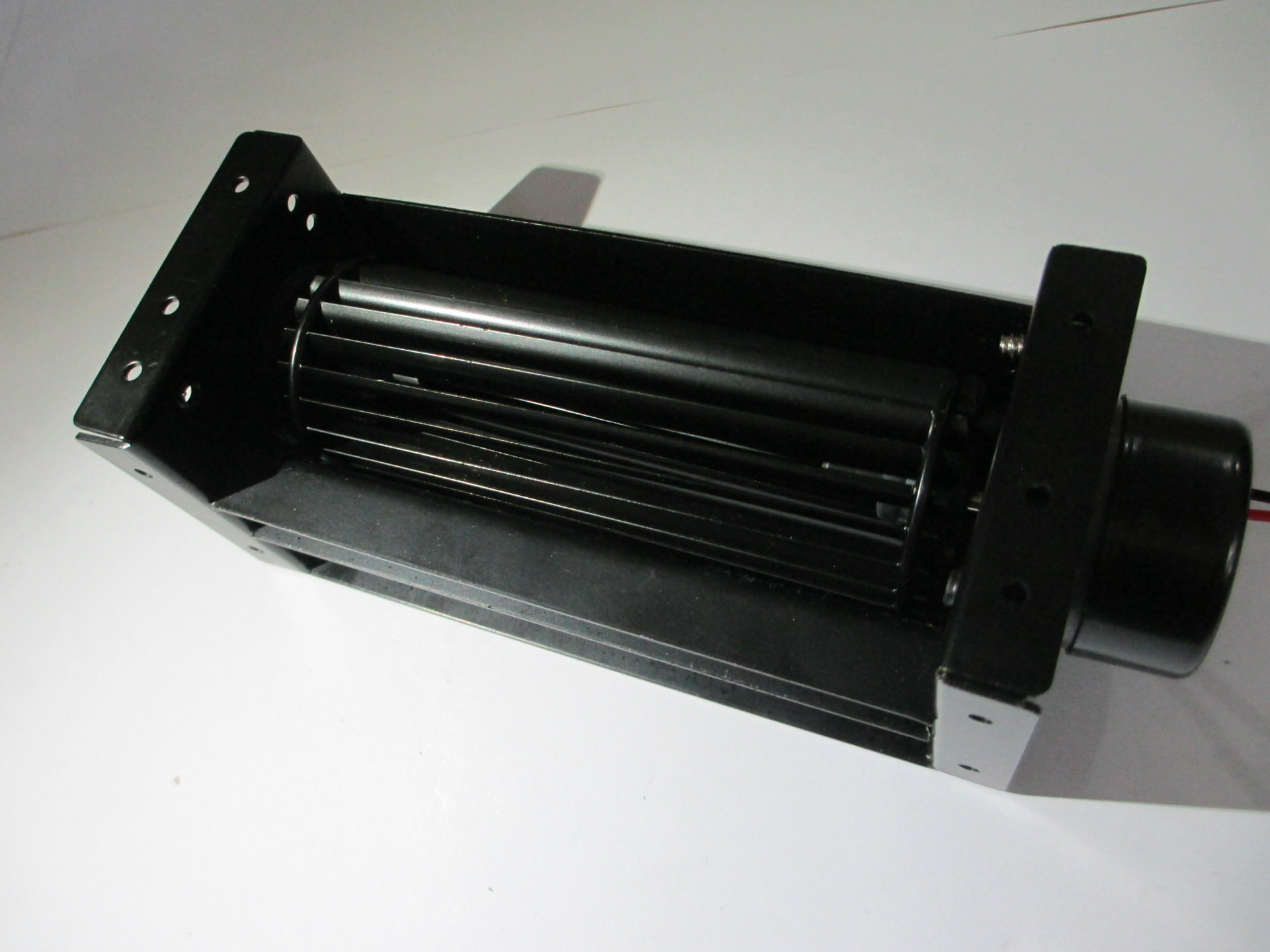 厂家直供LRD30090A24-BF直流DC12V/24V横流风机叶轮/风轮可涂黑图片