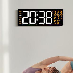 新创客厅钟ED电子钟多功挂能彩色时钟17.3寸温湿L度闹钟6666661意