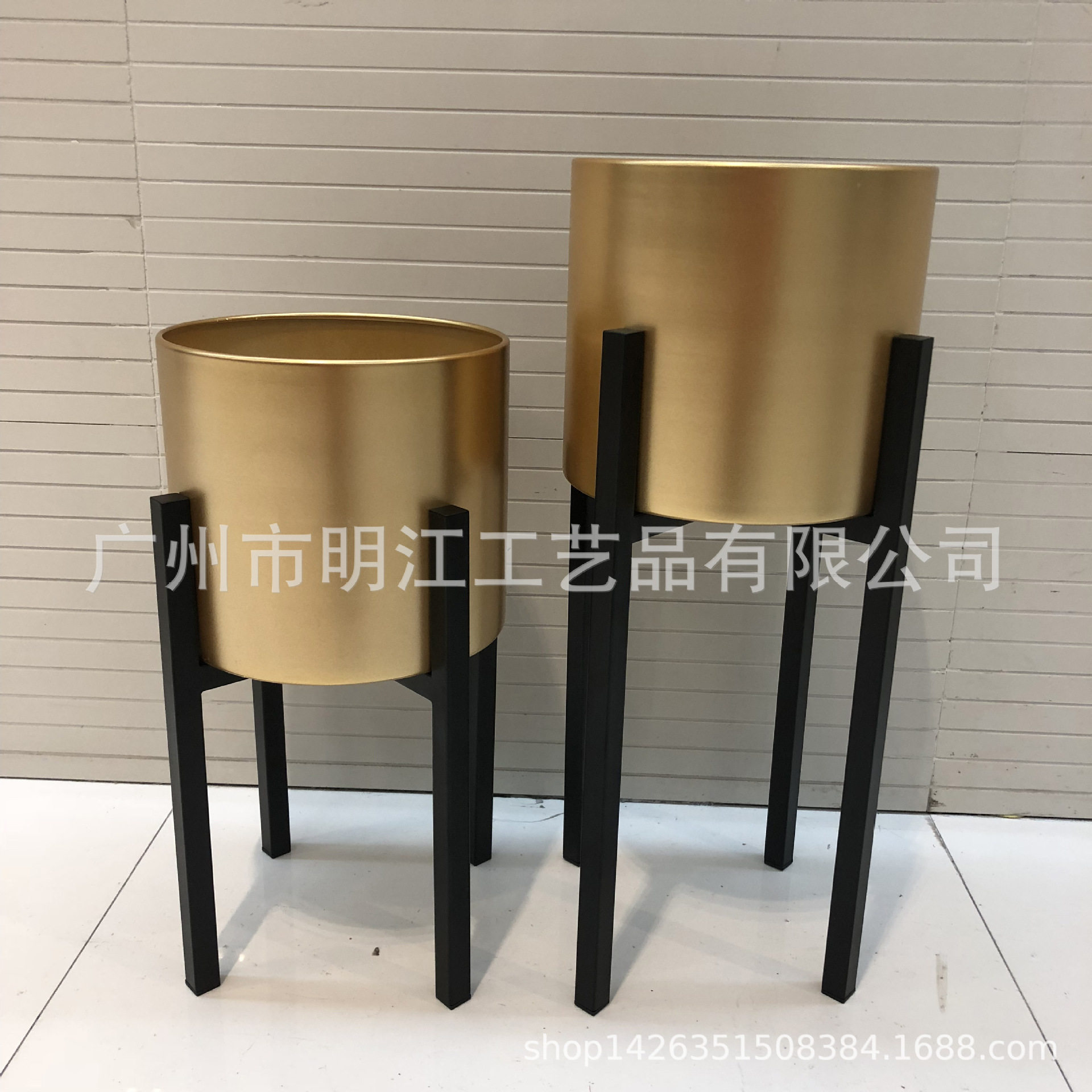 轻奢金属花器落地摆件