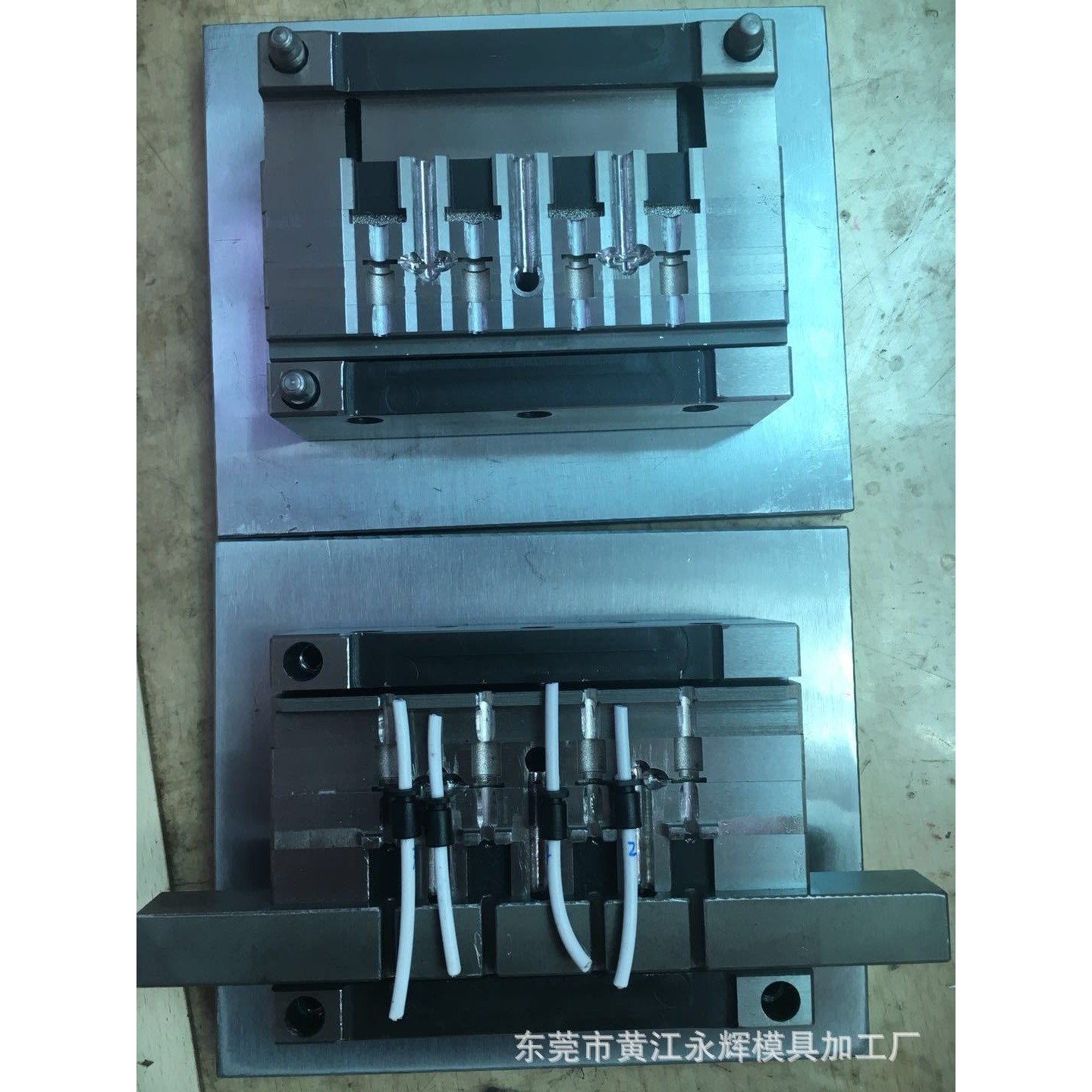 东莞模具厂专业制造注塑模具SR线档模具立式啤机塑胶模具