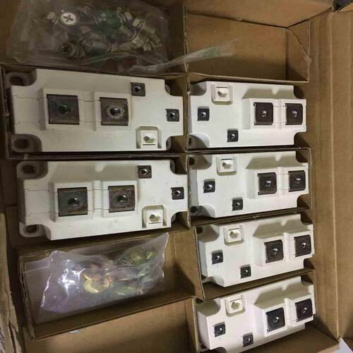 议~IGBT。英飞凌。型号BSM300GA170DLC。有点锈了
