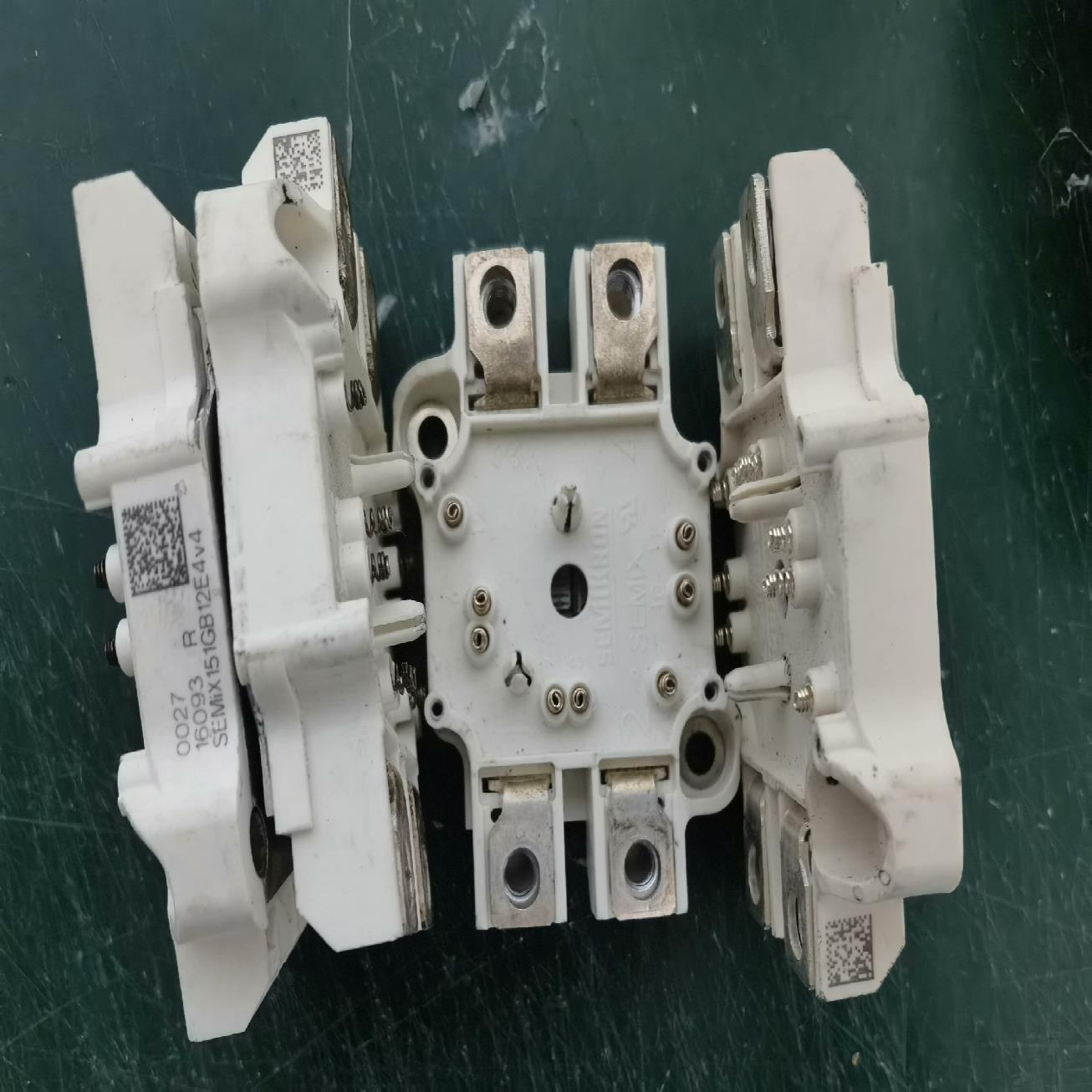 Semix151GB12E4v4议价