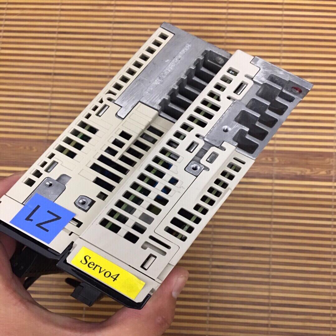 安川驱动器 SGDV-R90A01B0020，成色漂(崽崽配件）