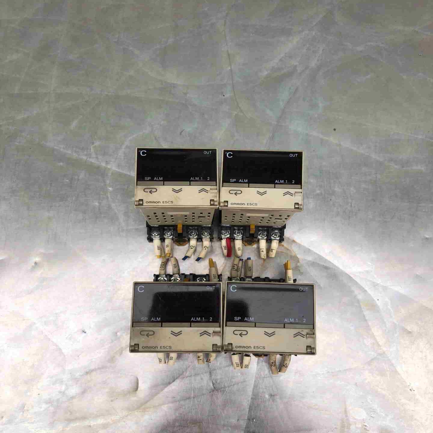 时间继电器E5CS-R1KJU-W 四个成色如图要的联议价