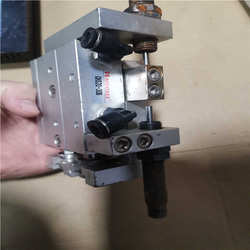 MOOXEE  气缸滑台  型号CHS20-30B，片议价