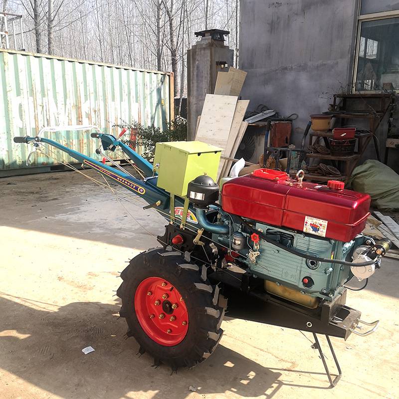 手扶拖拉机耕犁农具配件厂家 旋耕起垄耕地机8-22马力农用拖拉机