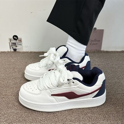 韩版小众情侣闪电面包鞋男ins潮2025秋季新款百搭休闲运动板鞋女