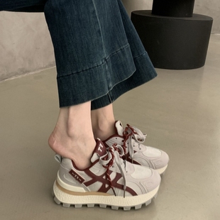 欧货百搭厚底老爹鞋女内增高阿甘鞋2025超火新款秋冬季运动休闲鞋