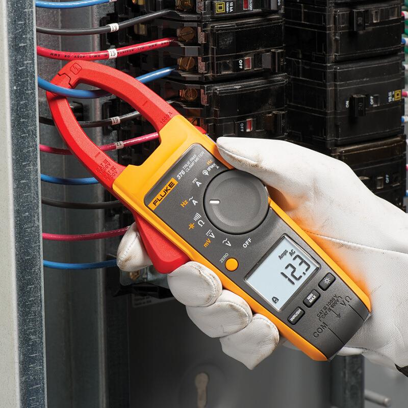 FFFC真有效值交直流钳形表电流表采用iFlex