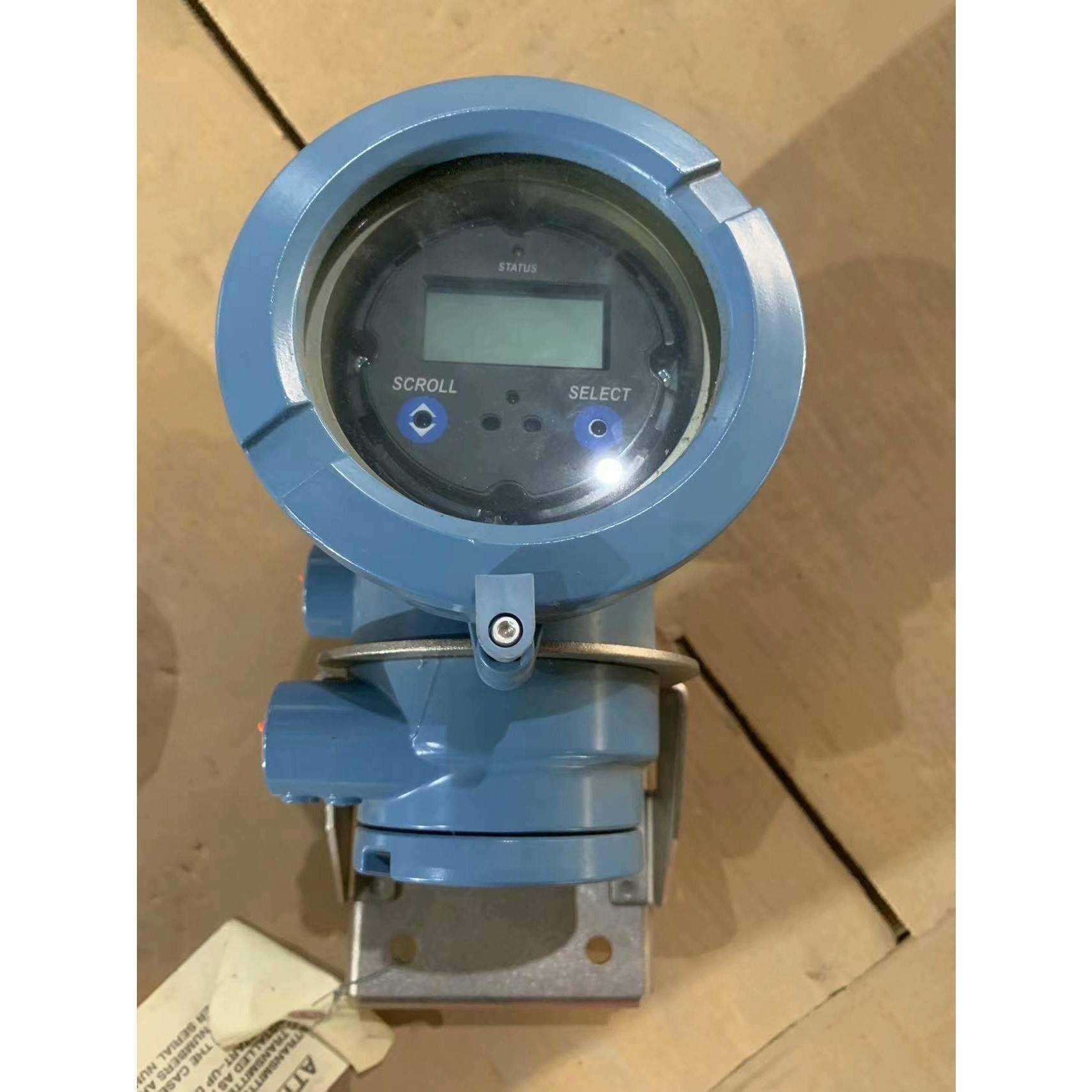 艾装默生变送罗斯蒙特器ZZT送器27002700R12CBP变MZZZ,原库存