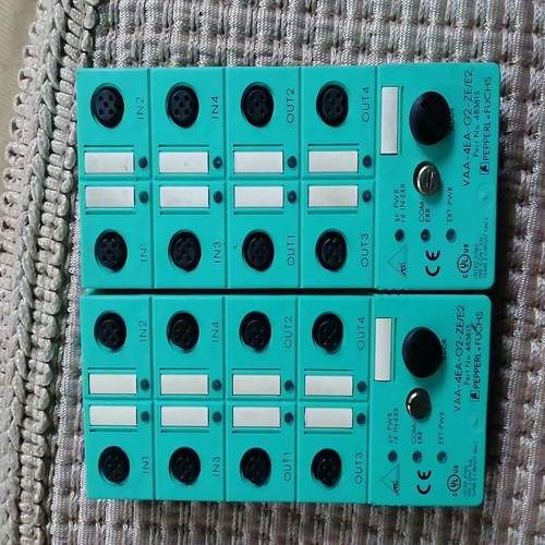倍加福模块，VAA一4EA一G2一ZE／E2，2块，外面有点（耶耶电子）