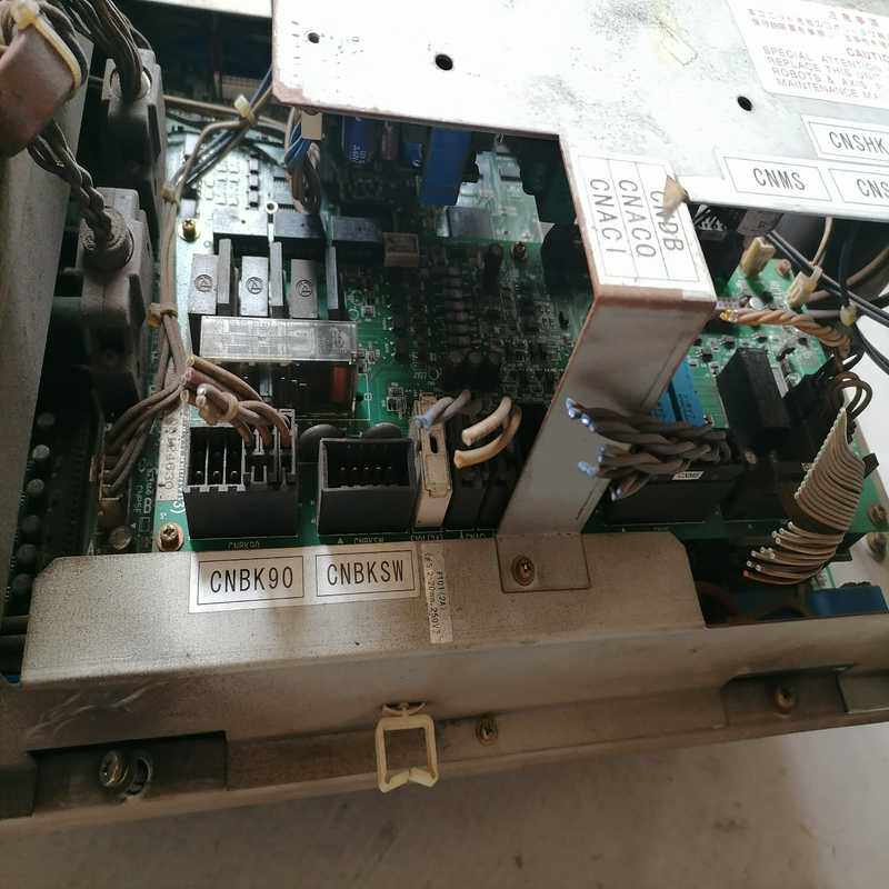 询价~OTC那智机器人驱动器L8800J