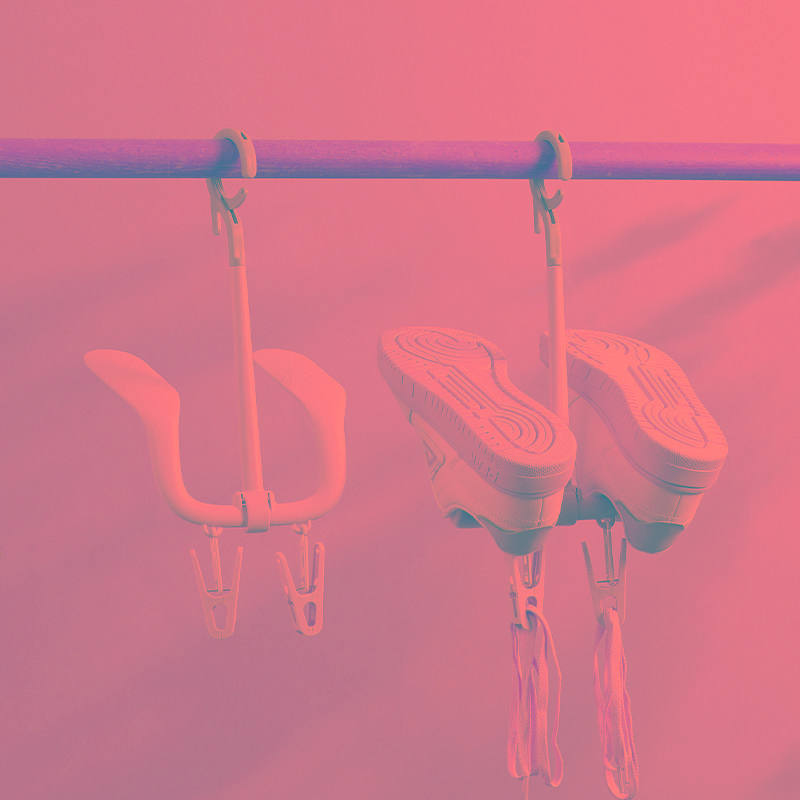 可旋转晒鞋架家用窗外阳台防风多功能带夹子晾晒袜子鞋垫挂钩架子