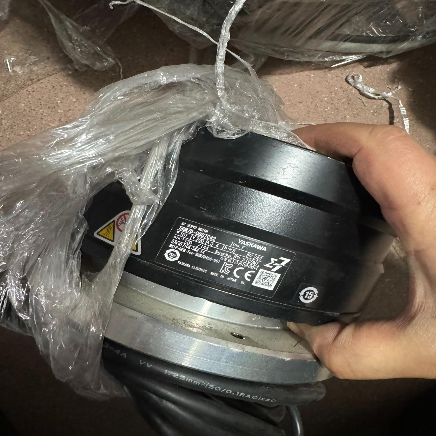 议~安川DD马达SGM7D-08G7C42库存有货为准,直接