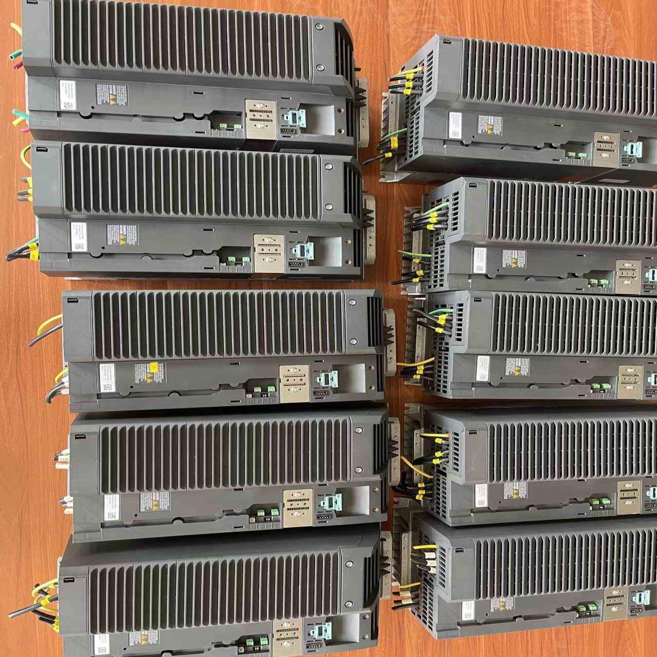 询价~几乎 6SL3210-1PE27-5UL0变频器3