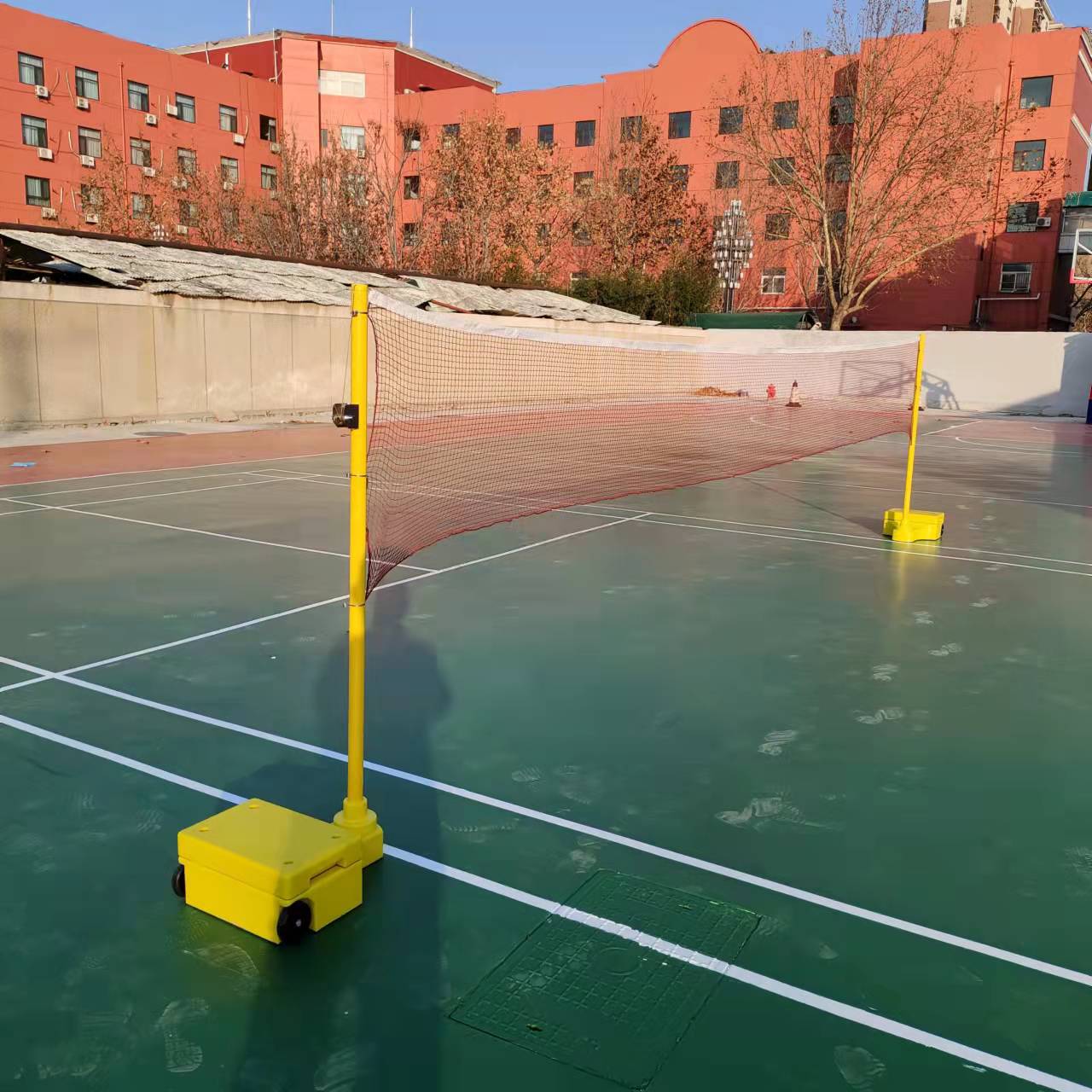 便携式羽毛球柱 批发不锈钢立杆110公斤 移动带轮羽毛球柱排球柱